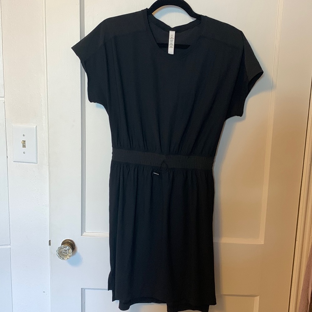 Lululemon black dress